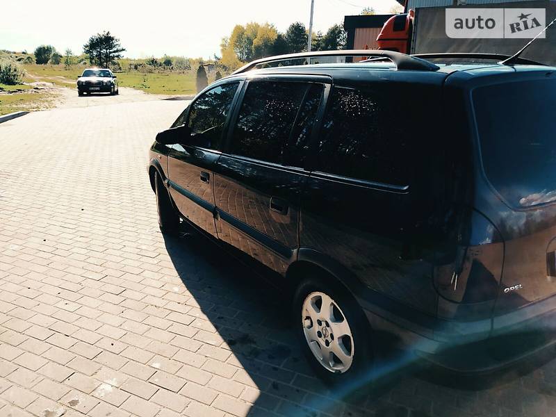 Opel Zafira