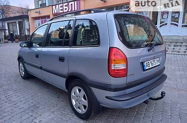 Универсал Opel Zafira 2001 в Могилев-Подольске