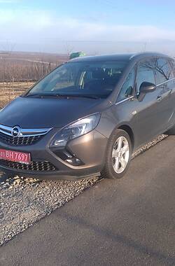 Минивэн Opel Zafira 2012 в Волновахе
