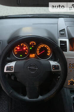 Минивэн Opel Zafira 2008 в Ивано-Франковске