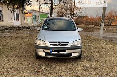 Минивэн Opel Zafira 2005 в Черновцах