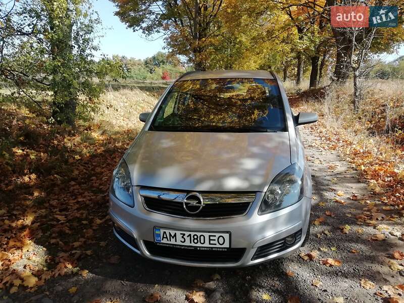 Мінівен Opel Zafira 2007 в Бердичеві