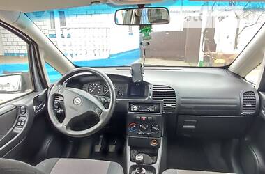 Мінівен Opel Zafira 2004 в Первомайську