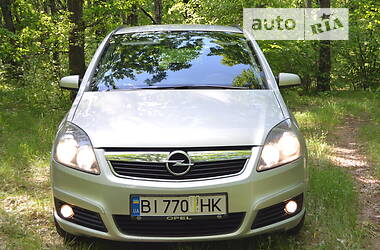 Минивэн Opel Zafira 2008 в Полтаве
