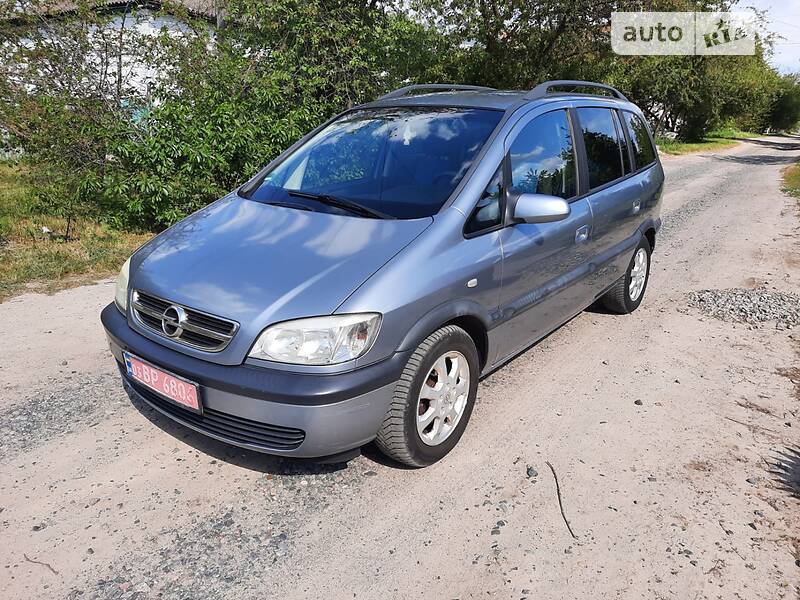 Универсал Opel Zafira 2004 в Полтаве