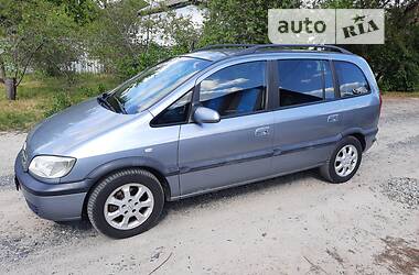 Універсал Opel Zafira 2004 в Полтаві