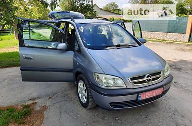 Универсал Opel Zafira 2004 в Полтаве