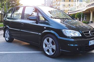 Универсал Opel Zafira 2004 в Киеве