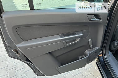 Минивэн Opel Zafira 2009 в 