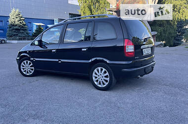 Мінівен Opel Zafira 2004 в Дніпрі