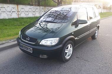 Минивэн Opel Zafira 2000 в Днепре