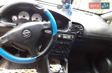 Минивэн Opel Zafira 1999 в Черновцах