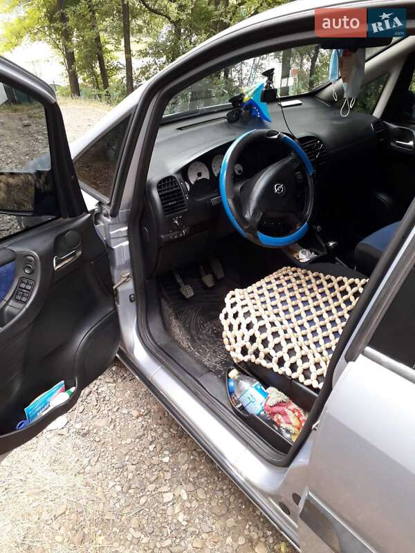 Минивэн Opel Zafira 1999 в Черновцах