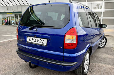 Универсал Opel Zafira 2004 в Дрогобыче