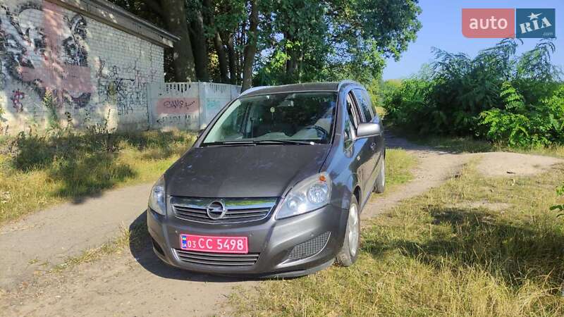 Минивэн Opel Zafira 2011 в Костополе