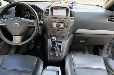 Минивэн Opel Zafira 2007 в Днепре