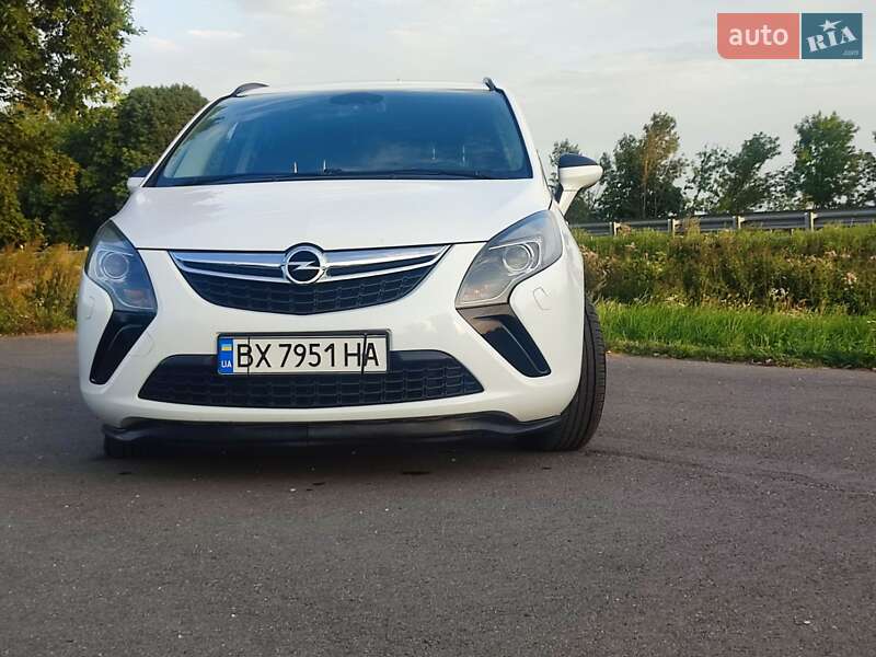 Мінівен Opel Zafira 2013 в Хмельницькому