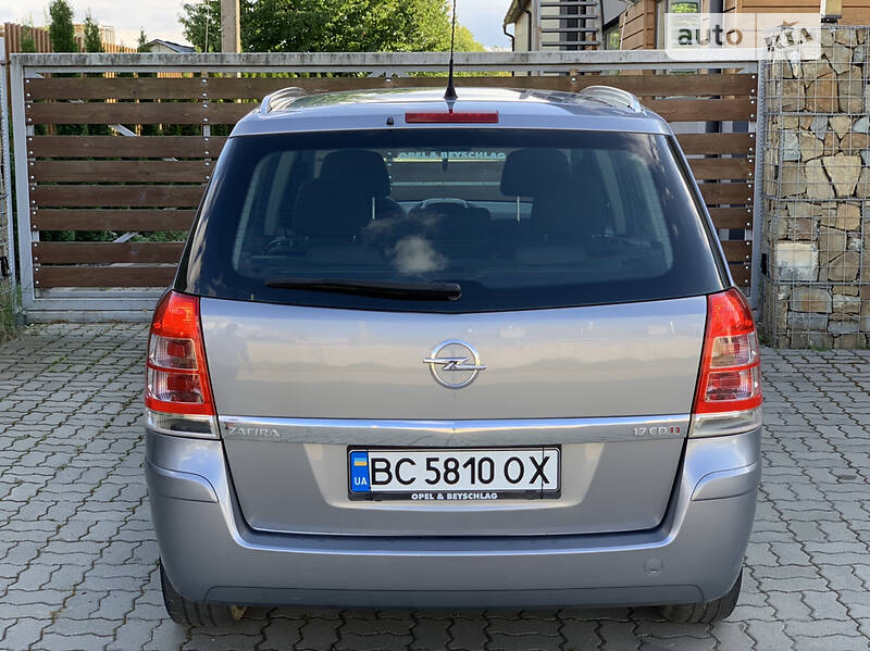Мінівен Opel Zafira 2009 в Стрию