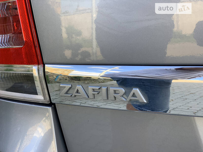 Мінівен Opel Zafira 2009 в Стрию