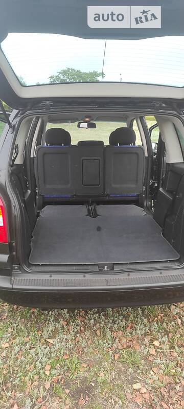 Мінівен Opel Zafira 2001 в Кам'янському
