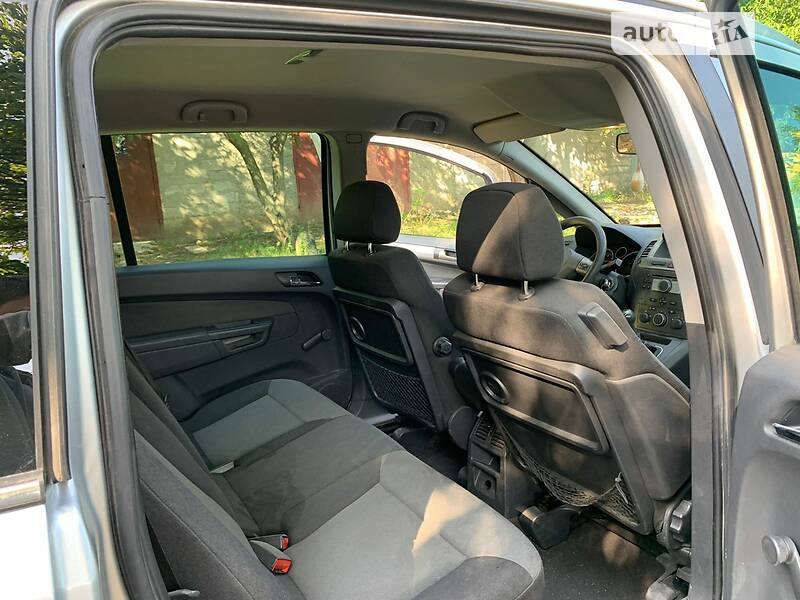 Универсал Opel Zafira 2005 в Запорожье