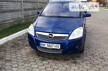 Минивэн Opel Zafira 2008 в Костополе