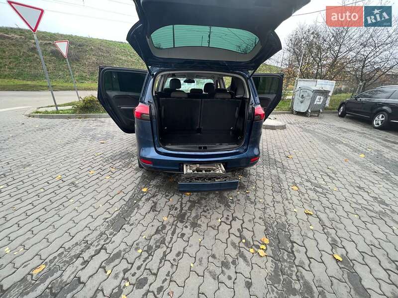 Минивэн Opel Zafira 2012 в Львове