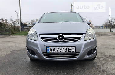 Минивэн Opel Zafira 2008 в 