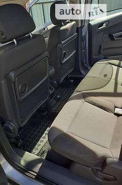 Минивэн Opel Zafira 2008 в 
