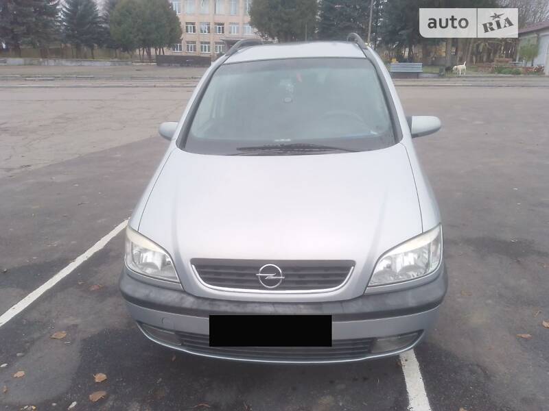 Минивэн Opel Zafira 2002 в Владимир-Волынском