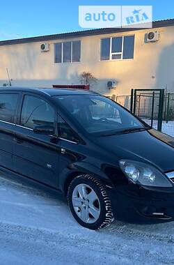 Минивэн Opel Zafira 2009 в Житомире