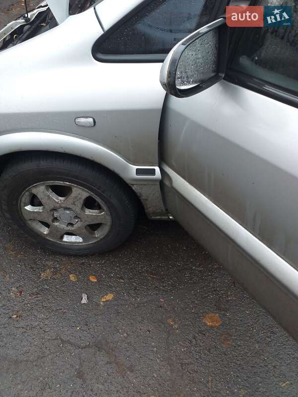 Минивэн Opel Zafira 2002 в Кривом Роге