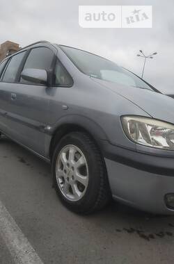 Минивэн Opel Zafira 2005 в Ровно