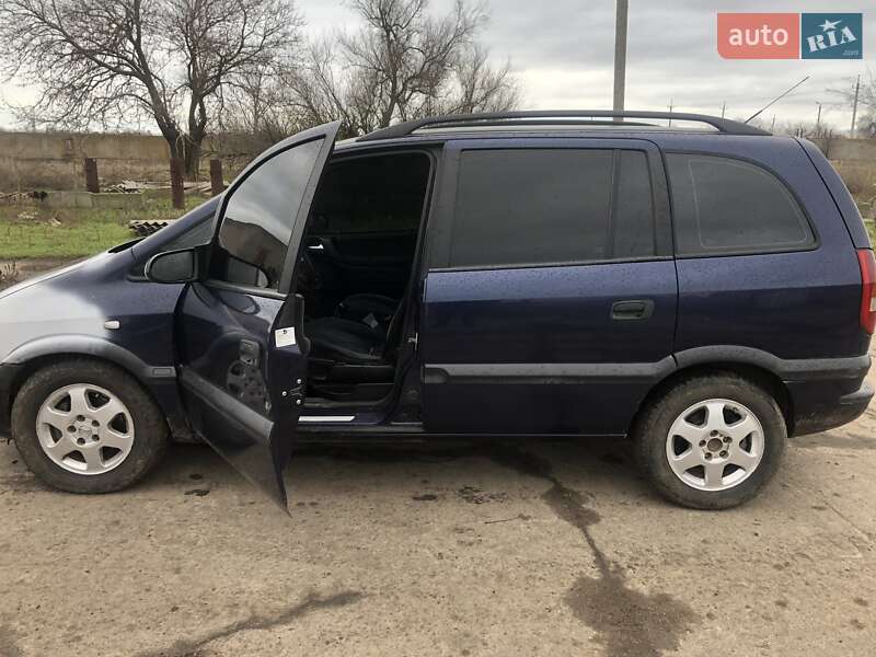 Минивэн Opel Zafira 2001 в Одессе