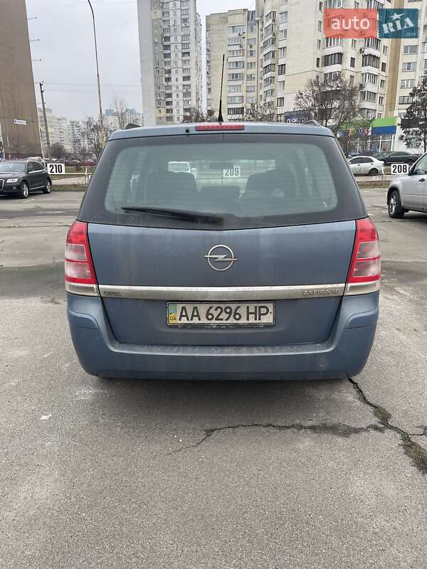 Мінівен Opel Zafira 2008 в Києві