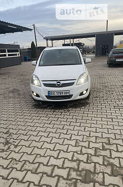 Минивэн Opel Zafira 2012 в Каменец-Подольском