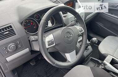 Минивэн Opel Zafira 2009 в Сумах