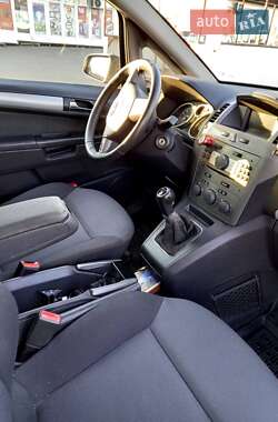 Минивэн Opel Zafira 2007 в 