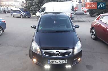 Минивэн Opel Zafira 2007 в 