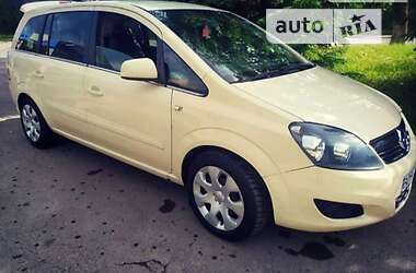 Минивэн Opel Zafira 2010 в Тернополе