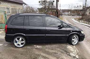Минивэн Opel Zafira 2002 в 