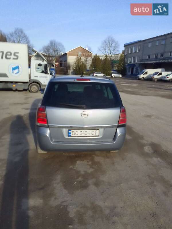 Минивэн Opel Zafira 2007 в Тернополе