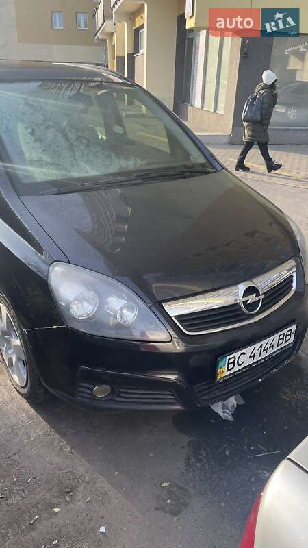 Минивэн Opel Zafira 2007 в Стрые