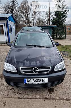 Минивэн Opel Zafira 2003 в Нововолынске