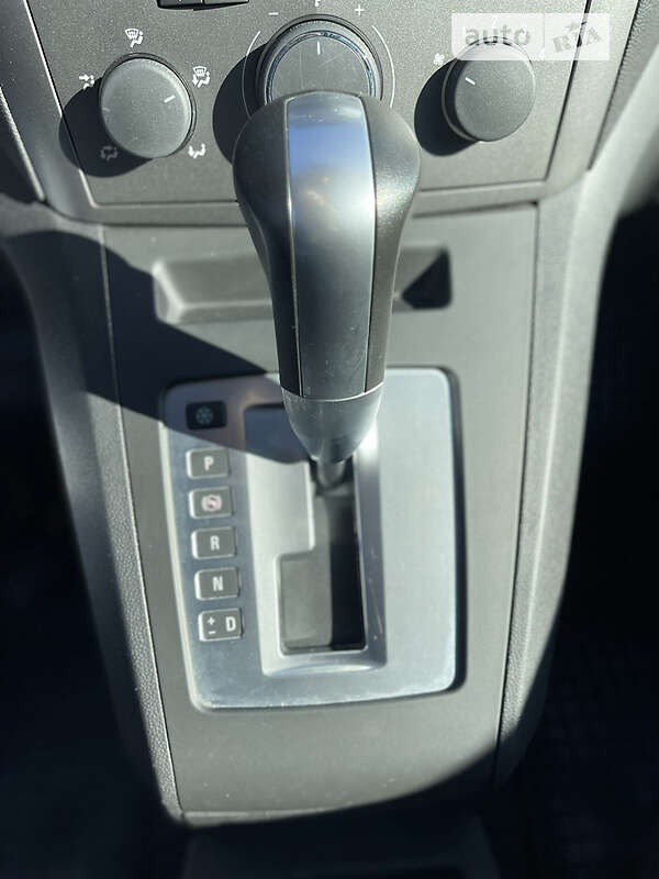 Минивэн Opel Zafira 2008 в Луцке