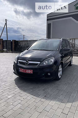 Минивэн Opel Zafira 2008 в 