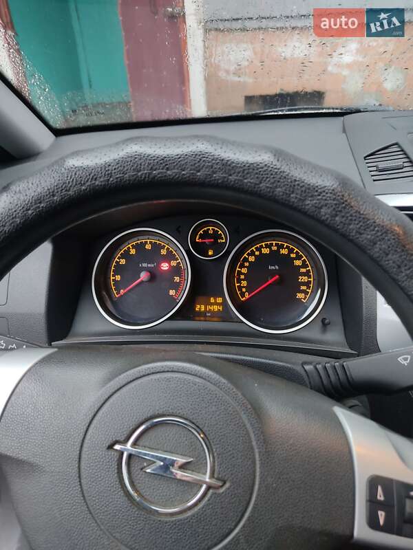 Минивэн Opel Zafira 2009 в Староконстантинове