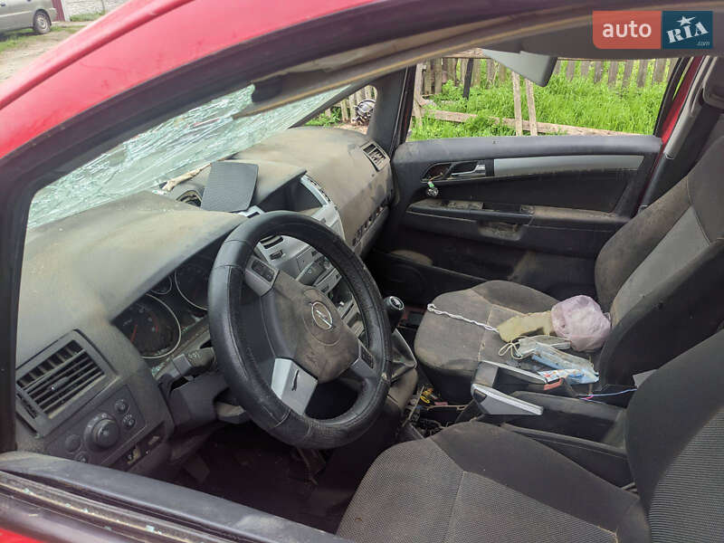 Минивэн Opel Zafira 2009 в Запорожье