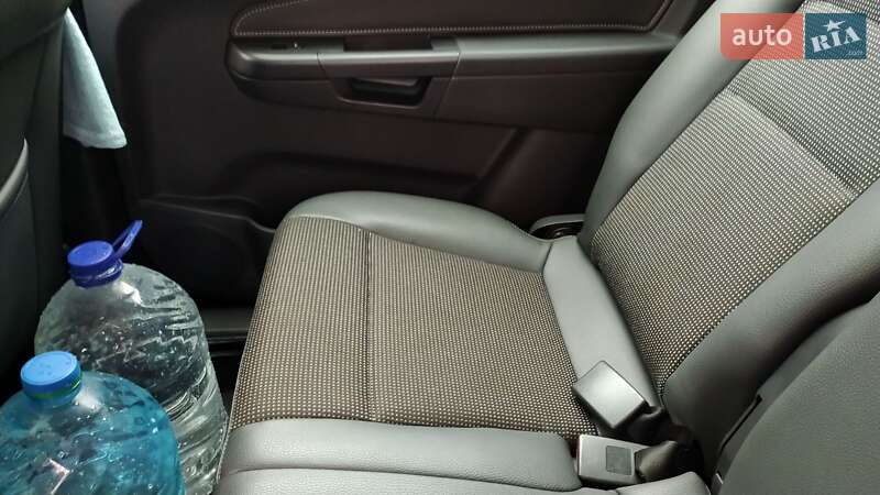 Минивэн Opel Zafira 2009 в Жовкве