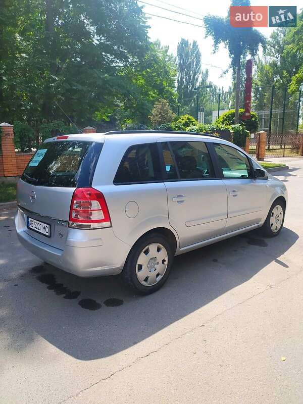Минивэн Opel Zafira 2009 в Кривом Роге фото 3 Минивэн Opel Zafira 2009 в Кривом Роге